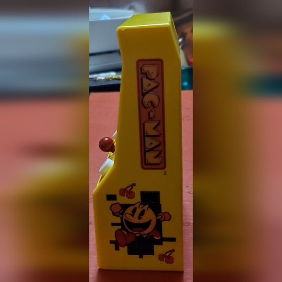 Vintage PAC-MAN Handheld Game - Picture 2 of 4